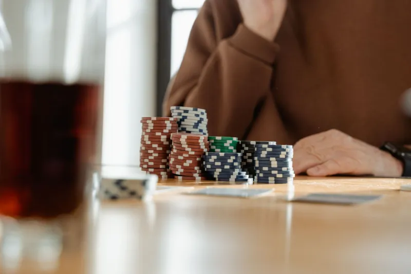 Stop Burning Your Bankroll: What the Thai Middle Way Teaches American Gamblers About Betting Smarter